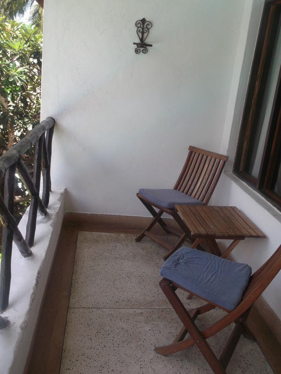 Papillon Garden Bar Villas Bamburi Habitación foto